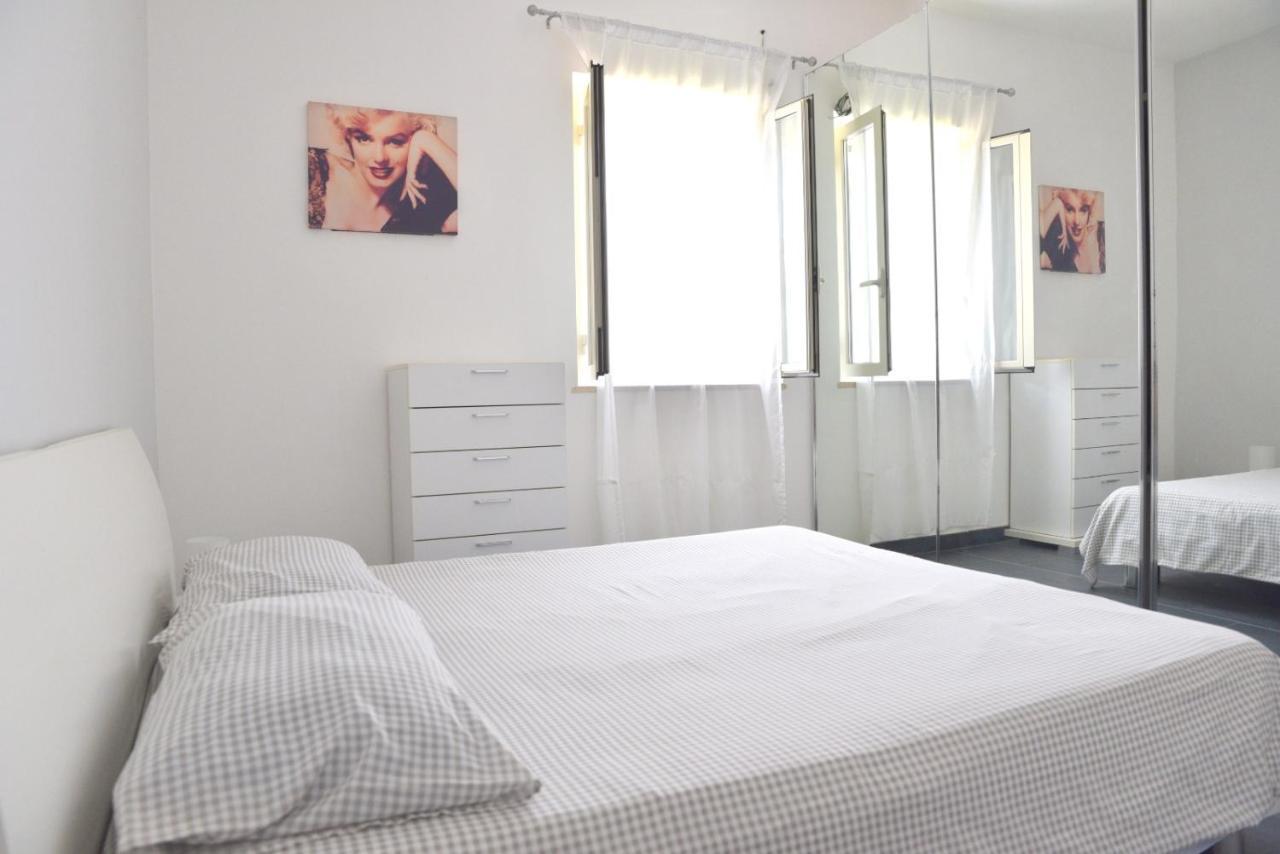 Perla Marina Apartamento Porto Empedocle Exterior foto